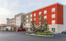 Holiday Inn Express & Suites - Tampa East - Ybor City By Ihg